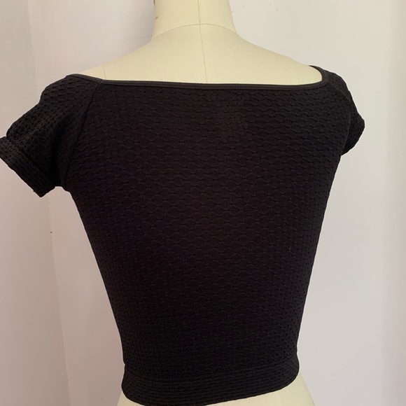 NWOT Black Knit Crop Top OSFM - Picture 5 of 8